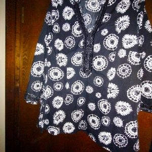 Cato 18/20 black and white 3/4 length sleeve shirt